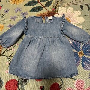 H&M Blue Denim Dress, but could be worn as a shirt with leggings.